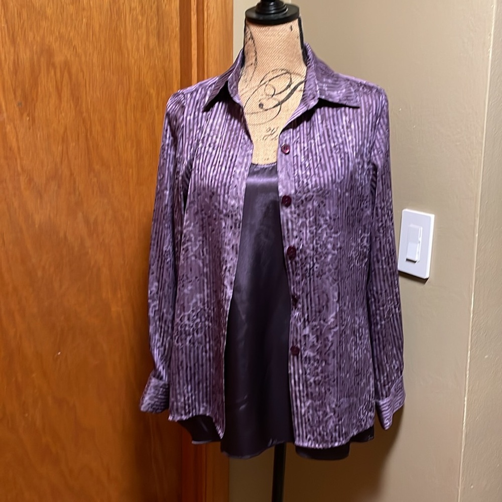 Chicos Purple Blouse and Matching Camisole 2 pc set  Size 1/Medium/8